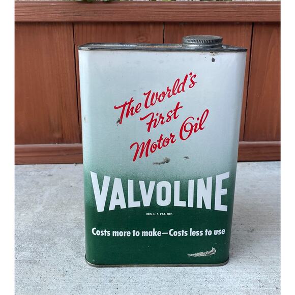 Vintage Valvoline Oil 1 Gallon Metal Can Advertising World's First 45B - Picture 1 of 6